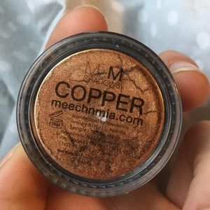 Meech and Mia loose Shadow - Copper